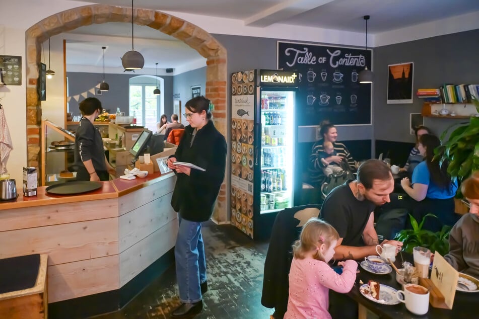 Im Café "tanteleuk" kann das Trinkgeld direkt am Tresen gegeben werden.