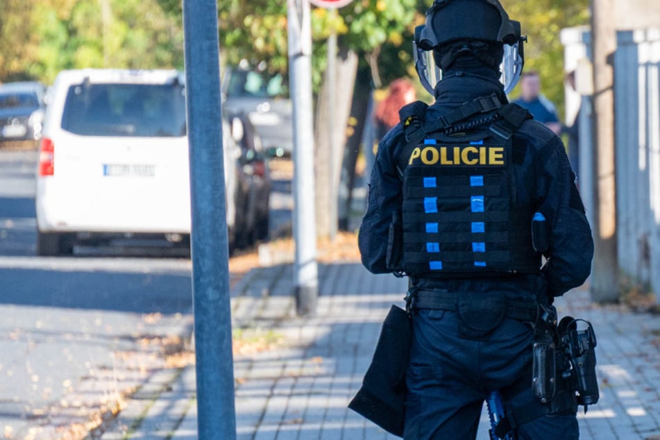 Großes deutsch-tschechisches Polizeiaufgebot in Mittelsachsen: Was war hier los?