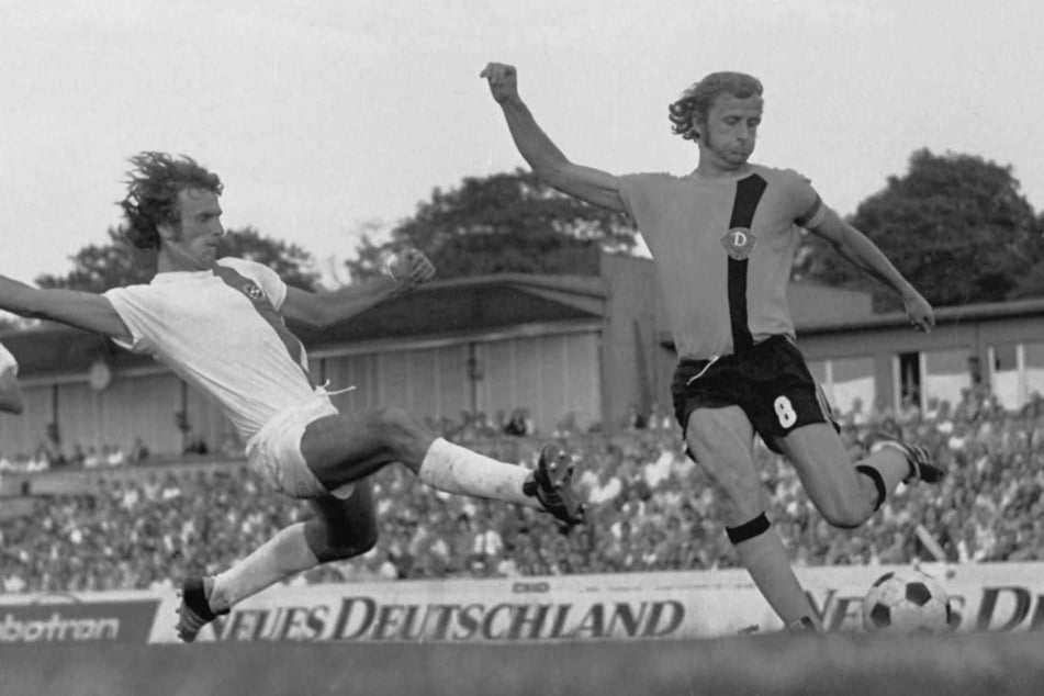 Hansi Kreische (r.) 1974 bei einem Spiel der DDR-Oberliga. (Archivfoto)