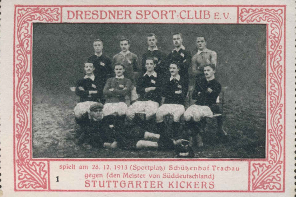 Diese Werbemarke zeigt Spieler im Jahr 1913.