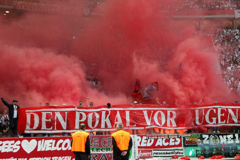 Für das Zündeln der Fans erhielt RB Leipzig eine Geldstrafe in Höhe von 7000 Euro.