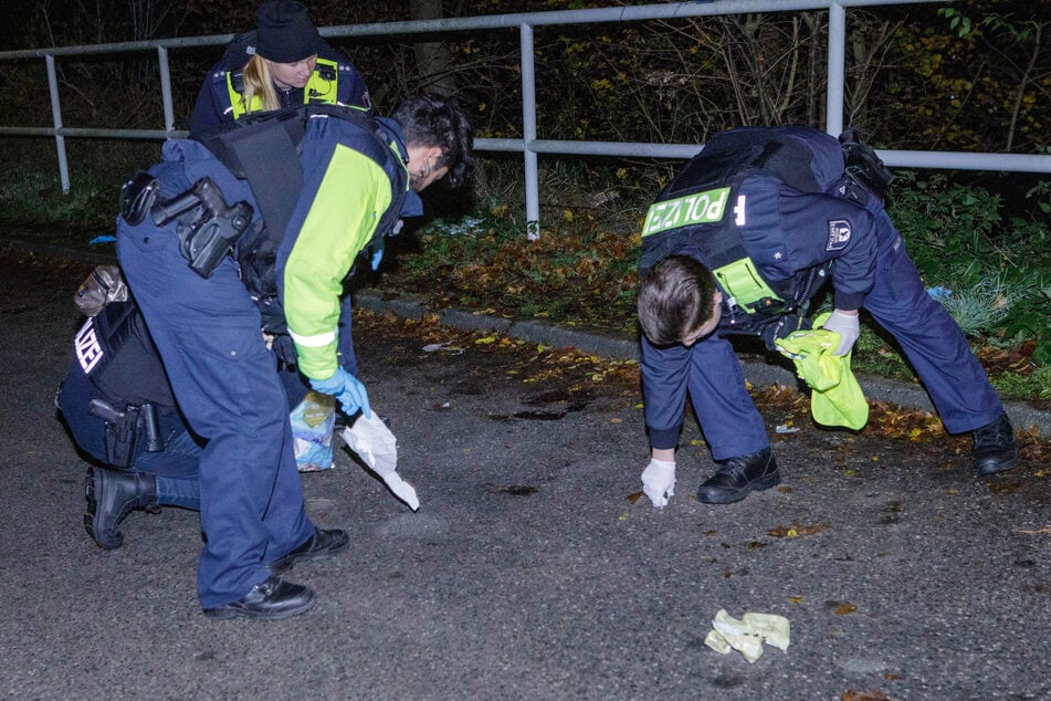 Die Ermittlungen der Polizei dauern an.