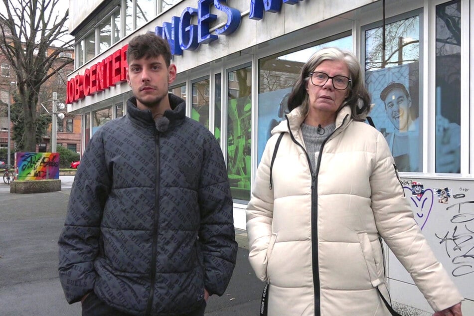 Pascals Mutter Beate klagt derweil unter Zahnschmerzen.