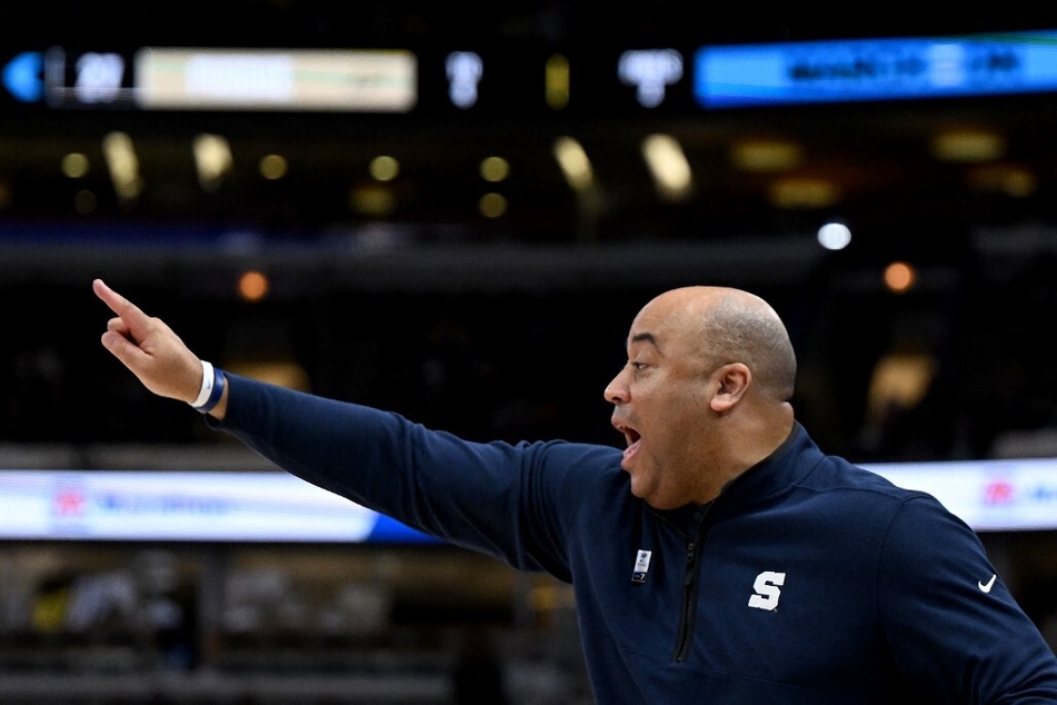 In the latest college basketball coaching switchup amid March Madness, Notre Dame officially hired Micah Shrewsberry as the next Fighting Irish head coach!
