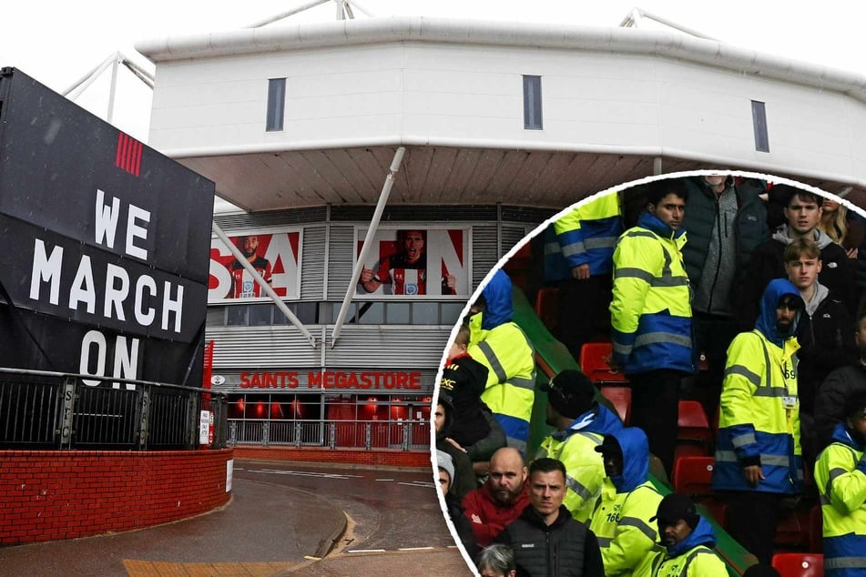Brüder schummeln sich als Ordner ins Stadion, jetzt kassieren sie die Quittung