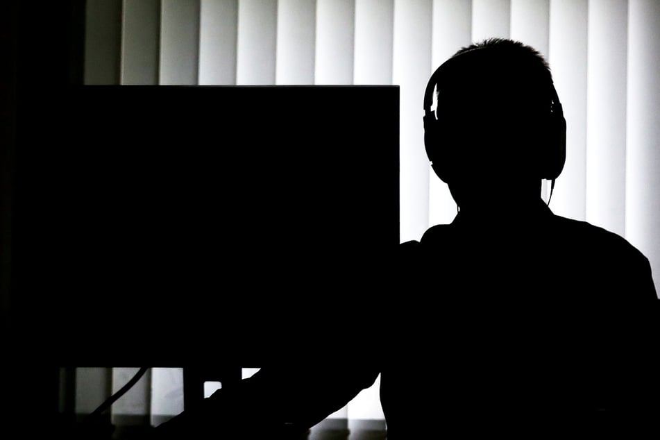 Nordrhein-Westfalen zahlt spezialisierten Polizisten für Ermittlungen gegen sexuellen Kindesmissbrauch eine Zulage. Sie bekommen 300 Euro zusätzlich im Monat (Symbolbild).