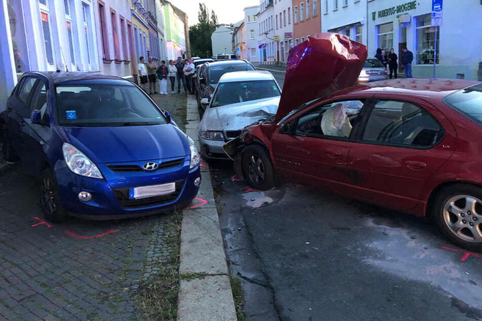 Bei dem Unfall entstand ein Schaden von 35.000 Euro.