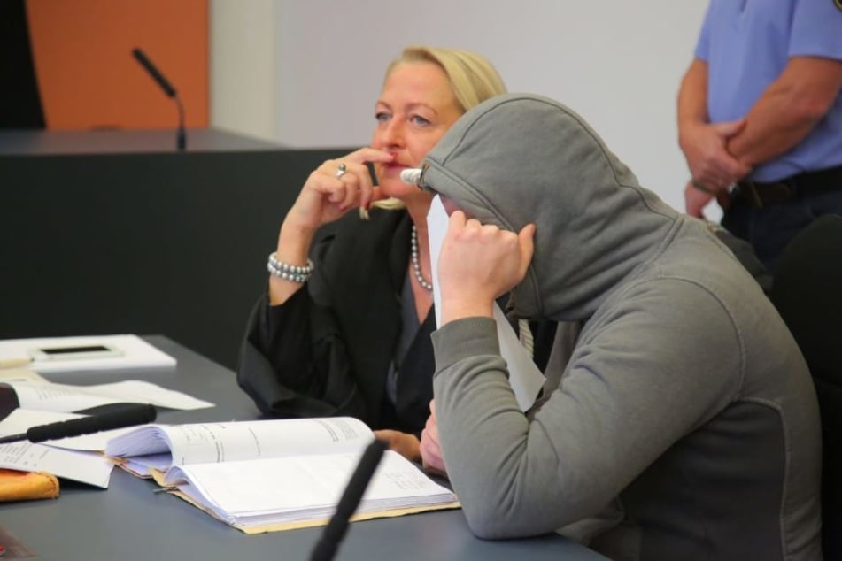 Fabian S. (24) im Landgericht Dresden, das ihn Freitagnachmittag zu sechs Jahren Haft verurteilte.