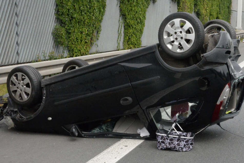 Wie durch ein Wunder blieb die 20-Jährige bei dem schweren Unfall unverletzt.
