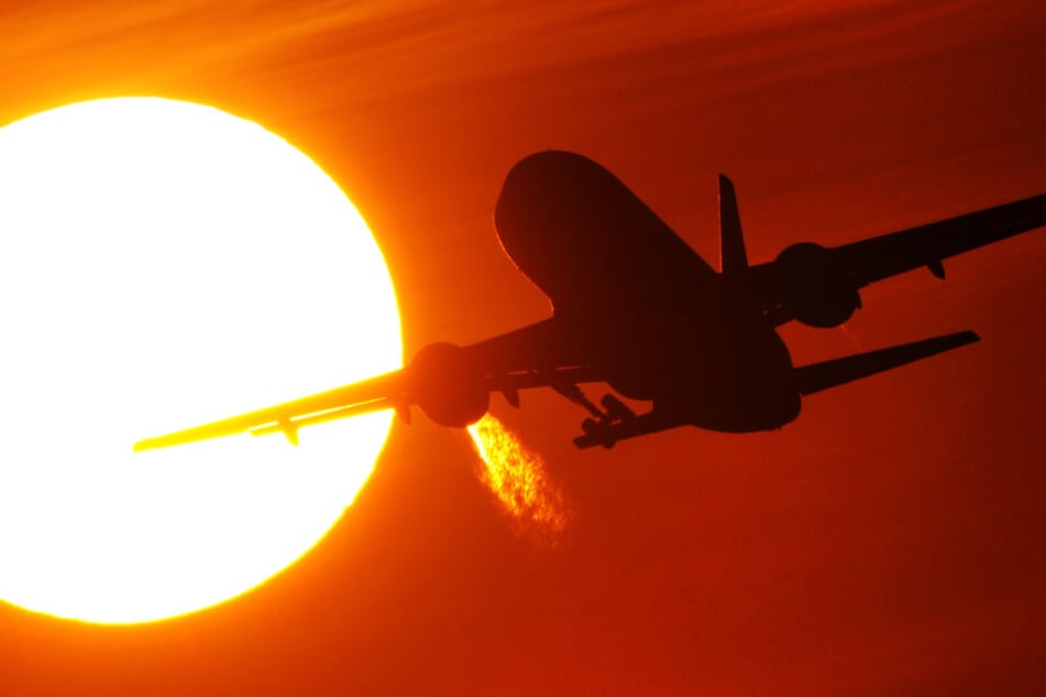 Nach einem "Scherz" erhielt eine Frau am Flughafen Düsseldorf Flugverbot (Symbolbild).