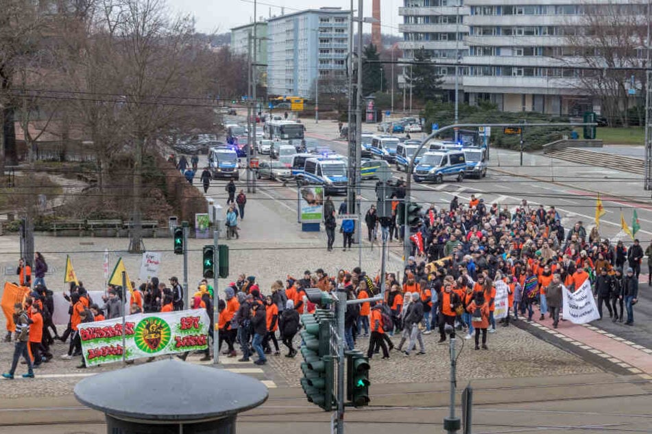 Chemnitz nazifrei demonstrierte unter dem Motto "Orange is the new block".