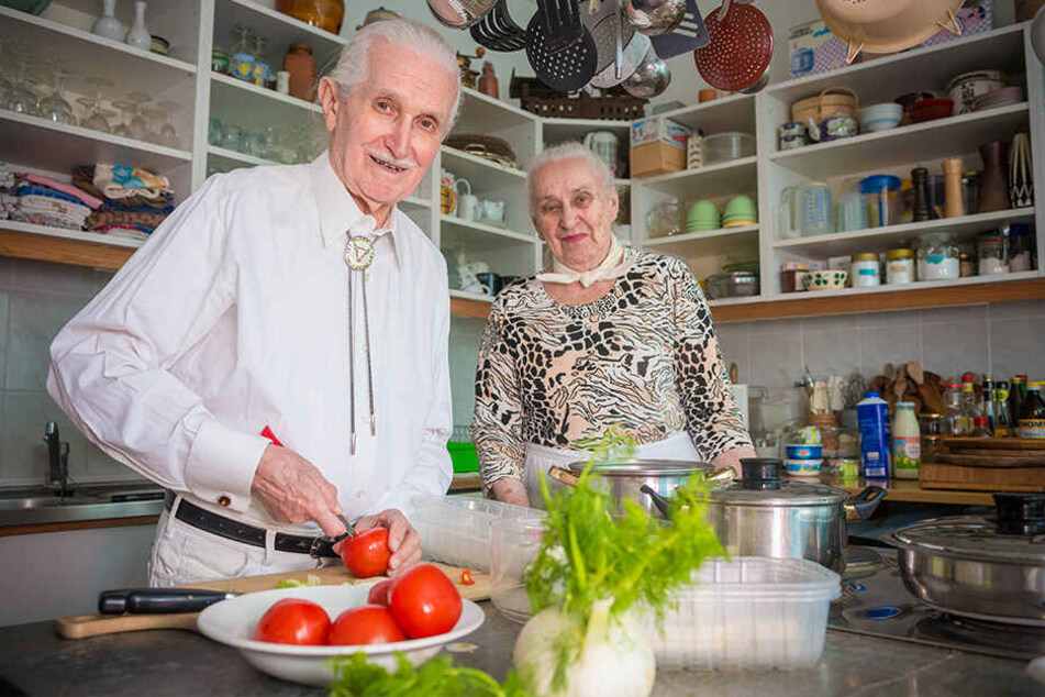 Ex-Ingenieur Christian Gruhl (90) und seinen Frau Ursula (92) kochen nicht nur ihr eigenes Süppchen. Gruhl will die Flotte retten.