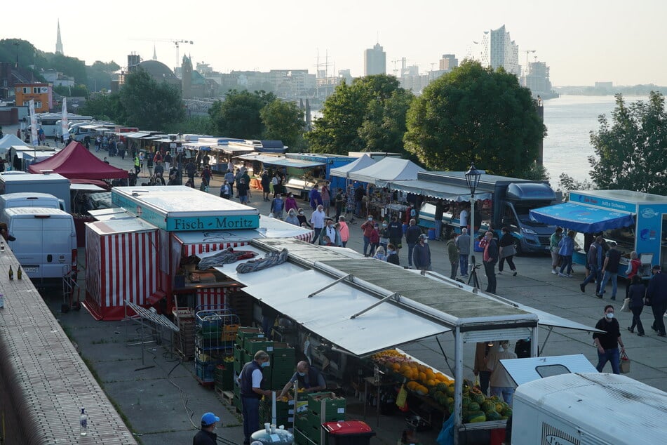 Der Hamburger Fischmarkt öffnete am Sonntag endlich wieder die Tore.