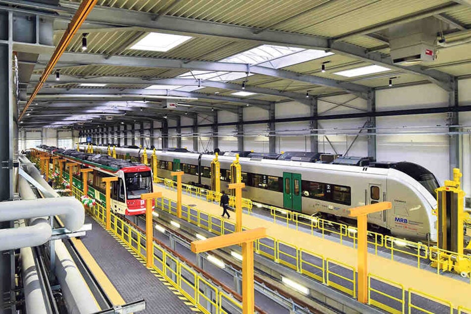 Die Züge werden regelmäßig im
neuen Eisenbahnbetriebshof am Hauptbahnhof gewartet.