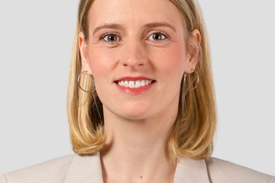 Franziska Riekewald (39, DIE LINKE.) tritt zur Wahl des Oberbürgermeisters am 2. Februar in Leipzig an.