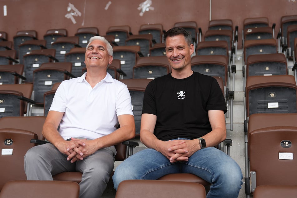 Wird die Freude bei Sportchef Andreas Bornemann (54, l.) und Trainer Alexander Blessin (52) wegen eines erfolgreichen Stürmertransfers bald groß sein?
