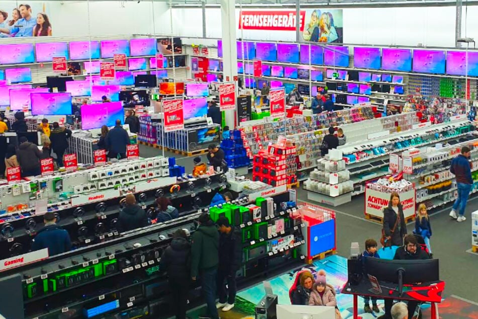 MediaMarkt öffnet am Sonntag (12.10.) für 5 Stunden mit vielen Sonderangeboten.