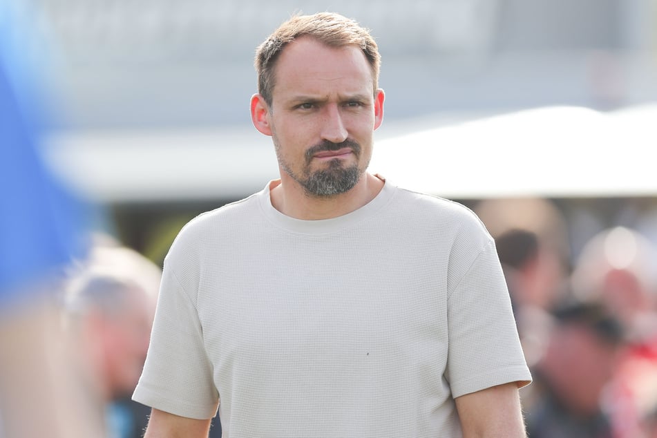 Lok Leipzigs Sportgeschäftsführer Toni Wachsmuth (39) möchte mit seiner Mannschaft in die 3. Liga.