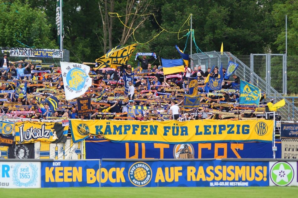 Unter anderem mit einer "Keen Bock auf Rassismus"-Bande spricht sich der Verein seit Jahren gegen Rassismus aus.