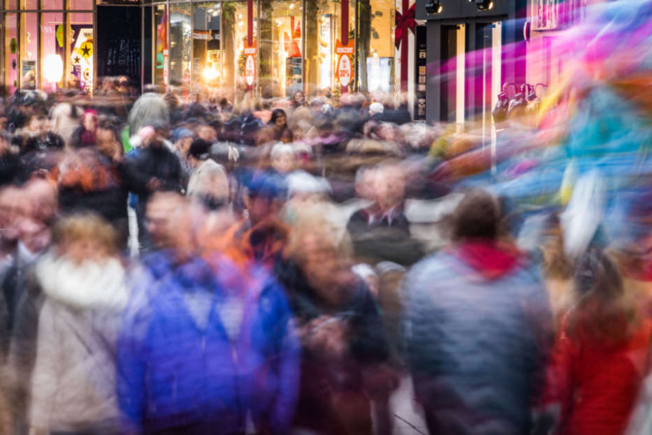 Zwar kaufen weniger Menschen in der Stadt ein – dafür geben diese aber mehr Geld aus.