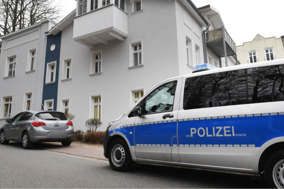 In einem Magdeburger Mehrfamilienhaus hat es nach einer Reizgas-Attacke am Montagabend fünf Verletzte gegeben. (Symbolbild)