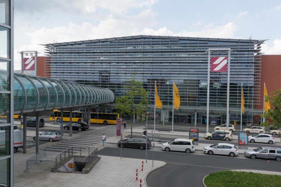Am Wochenende fand im Flughafen eine Ausstellung statt.