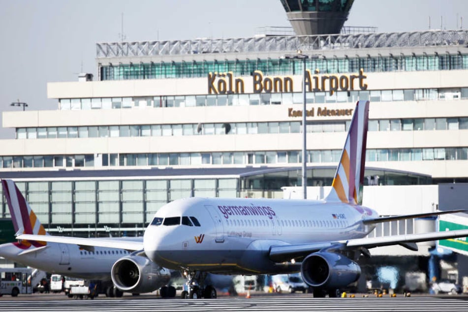 Am Flughafen Köln/Bonn sind Landungen derzeit nicht möglich.