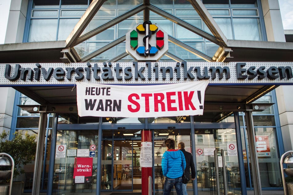 An den sechs Universitätskliniken in Nordrhein-Westfalen wird am heutigen Dienstag gestreikt.