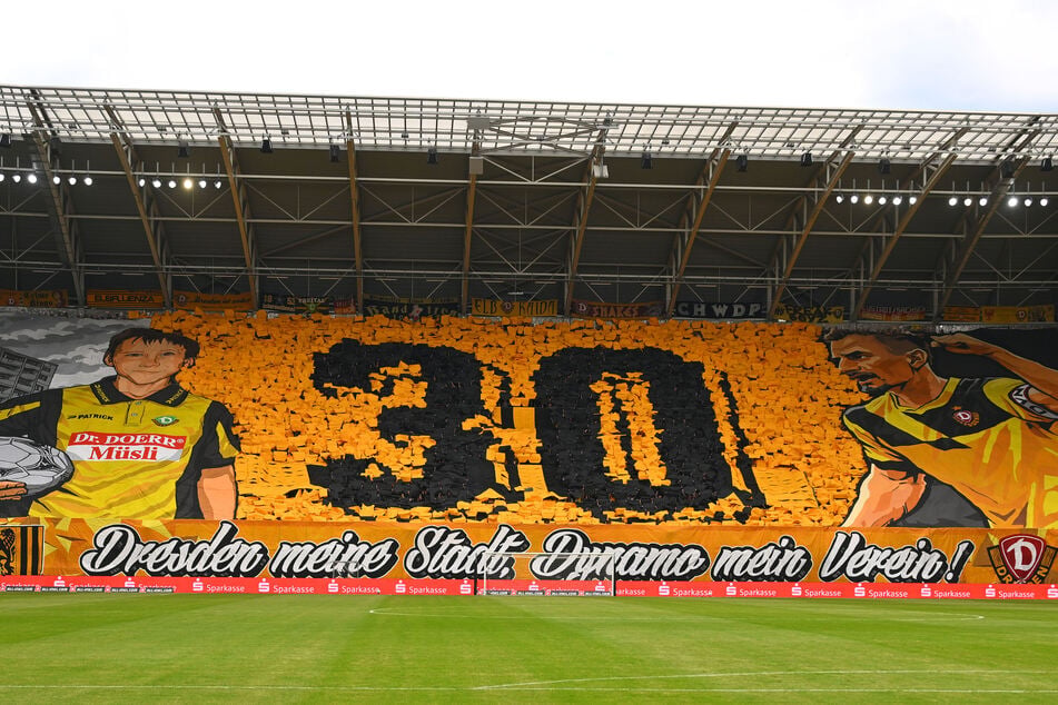 Der MP lobte die Stimmung bei der SGD, die auch im letzten Heimspiel gegen Holstein Kiel grandios war.