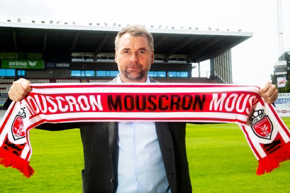 Auch Royal Excel Mouscron, wo der Deutsche Bernd Hollerbach Trainer ist, hat vorläufig keine Lizenz für die kommende Saison erhalten. (Archivbild)