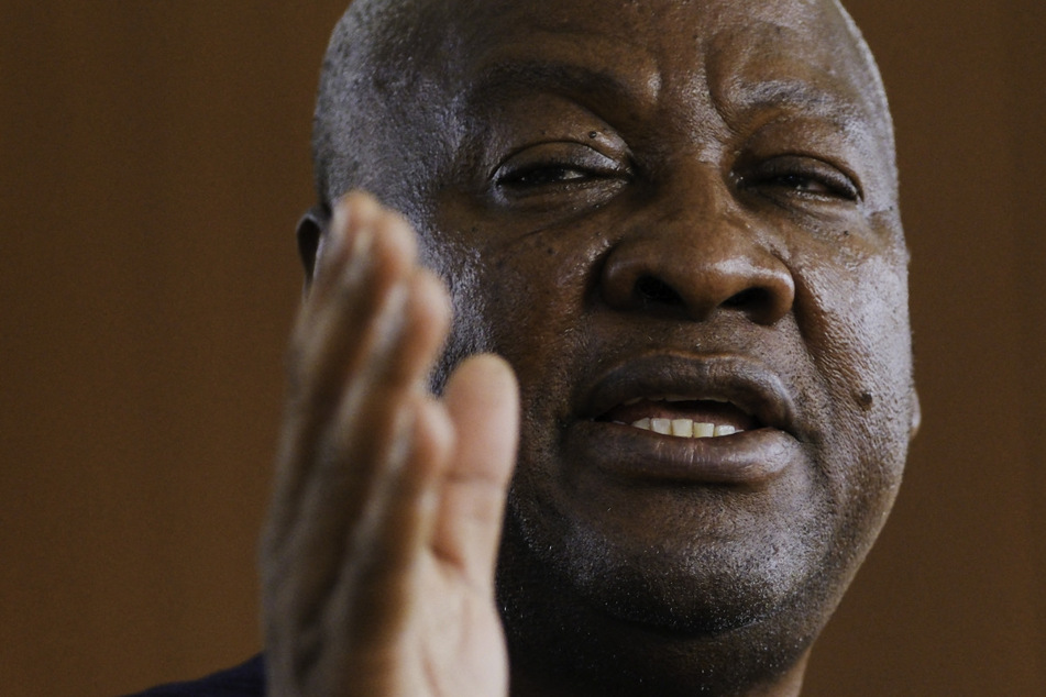 UN adopts resolution deeming trafficking of enslaved Africans "gravest crime against humanity"