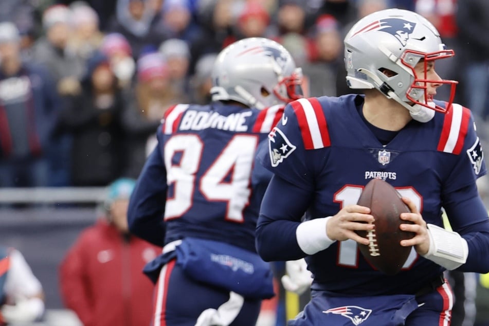 NFL: Patriots topple the Titans at home to take back AFC East lead
