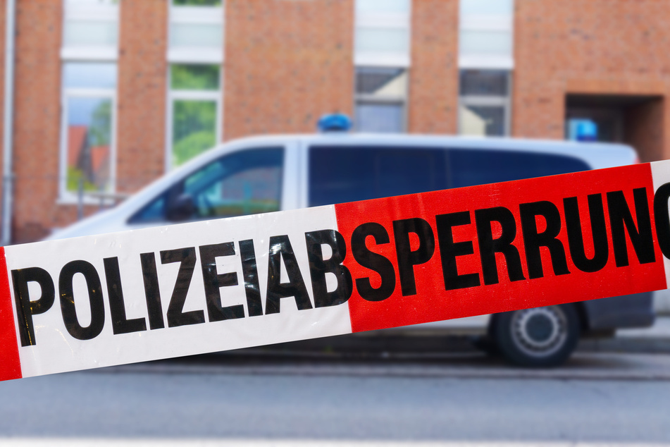Frau (50) seit Tagen vermisst, dann folgt tragische Entdeckung im Keller eines Mehrfamilienhauses