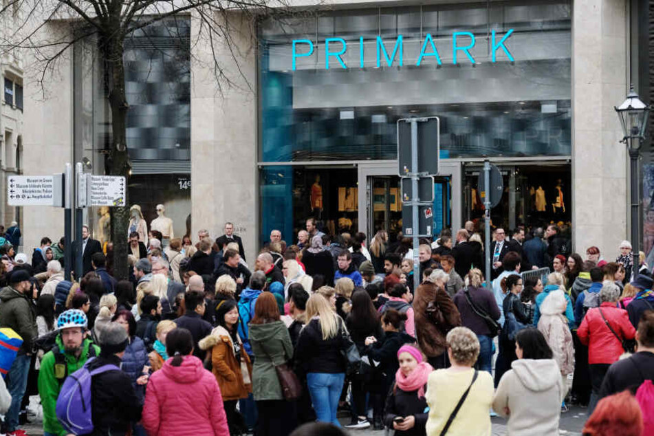 In 22 Primark-Stores können die Deutschen bereits günstig Mode shoppen. In Leipzig eröffnete 2016 eine Filiale des irischen Kaufhauses.