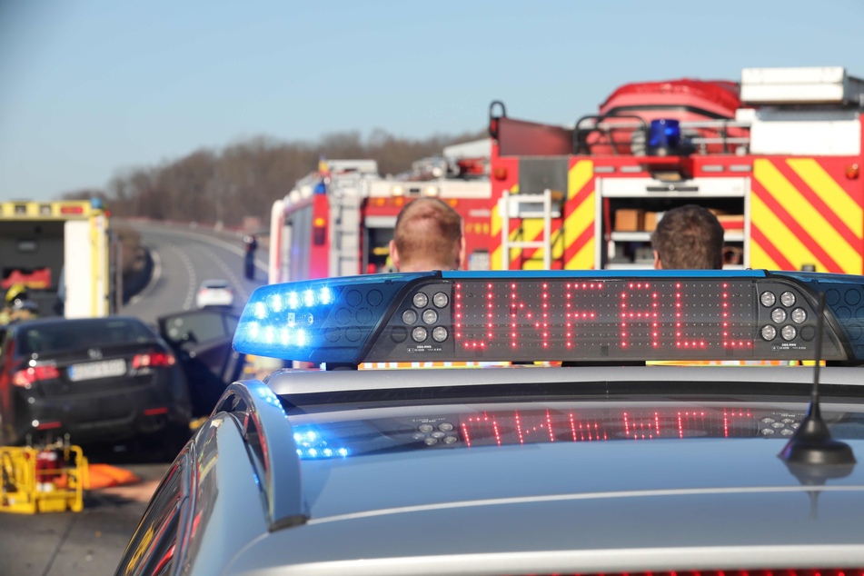 Sie retten Leben und helfen Menschen in brenzligen Situationen. Dennoch kommt es oft zu Angriffen auf Rettungskräfte. (Symbolfoto)