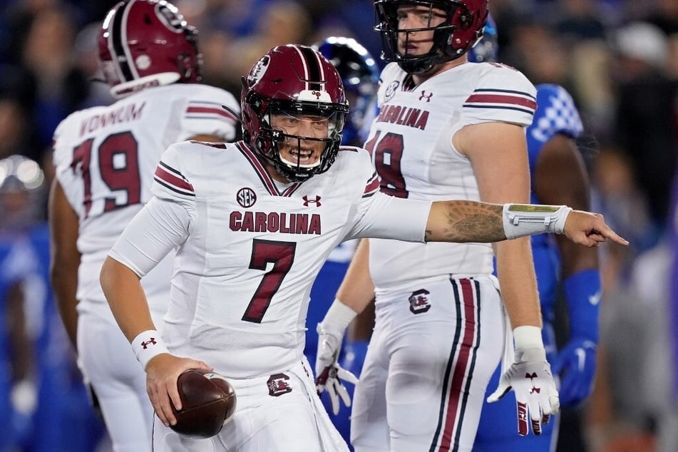 Spencer Rattler of South Carolina set huge career highs over the weekend against Tennessee, with 438 passing yards and a massive six passing touchdowns.