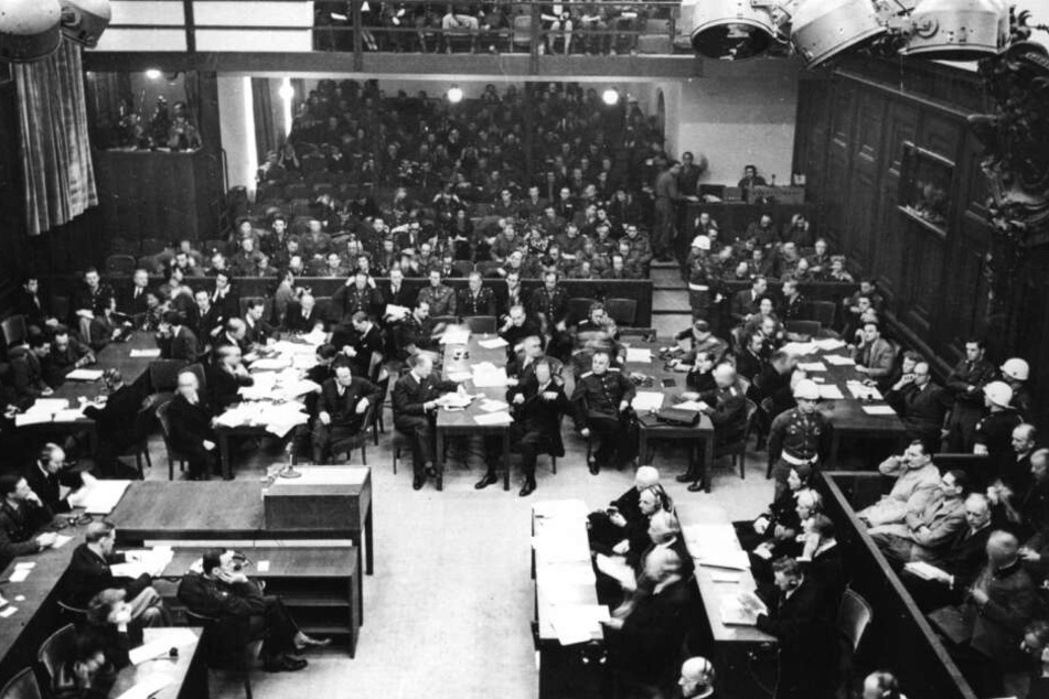 Kein Gerichtssaal der Welt wurde so oft gefilmt oder fotografiert wie der Saal 600 im Nürnberger Justizpalast. (Archivfoto)