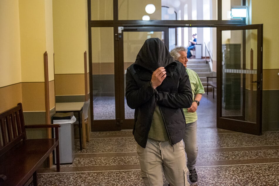 Steht seit Montag vor Gericht: der mutmaßliche Vergewaltiger Alex E. (27).