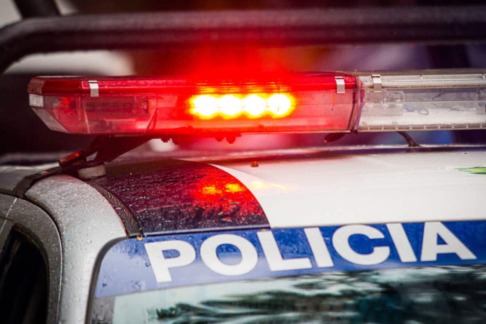 Die Polizei stand dem wütenden Mob machtlos gegenüber. (Symbolbild)