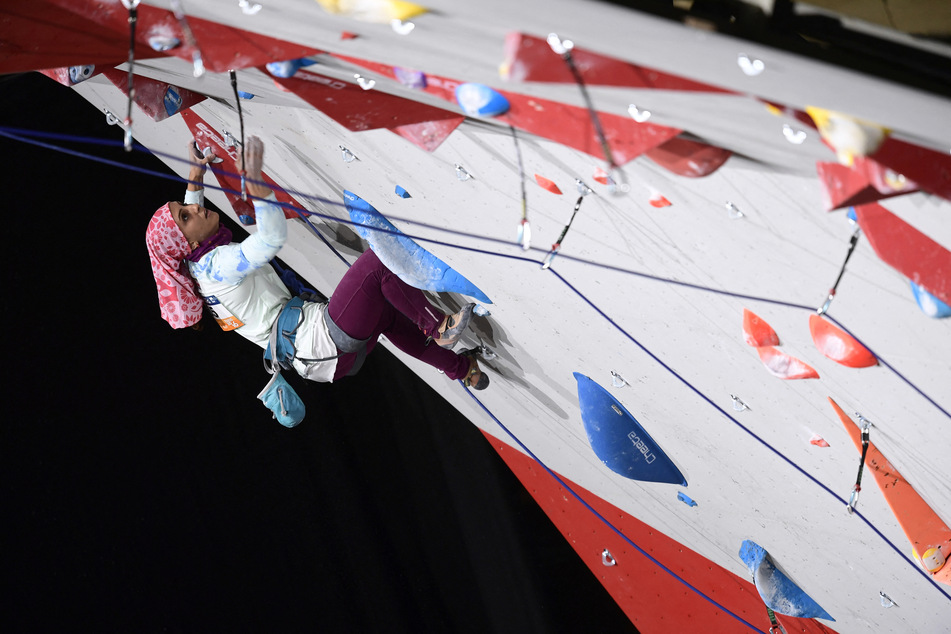 Elnaz Rekabi competing at the indoor World Climbing and Paraclimbing Championships in 2016.