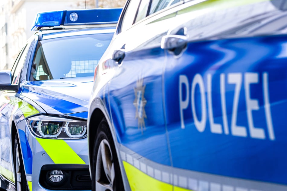 Die Polizei entdeckte in einem Auto Marihuana und eine unbekannte Anzahl verschreibungspflichtiger Medikamente (Symbolbild).