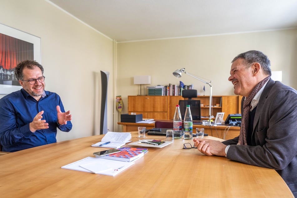 Christoph Dittrich (59, r.) im angeregten Gespräch mit Redakteur Mario Adolphsen (46).