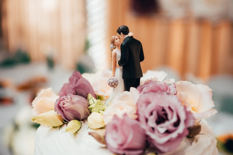 Von Brautmode und Ringen bis zur Hochzeitstorte finden Heiratswillige im Barockgarten Großsedlitz jede Menge Inspiration für den großen Tag. (Symbolfoto)