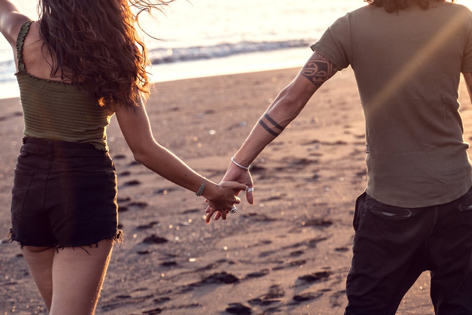 Como adolescente de vacaciones enamorado, ahora nuevamente una pareja después de décadas