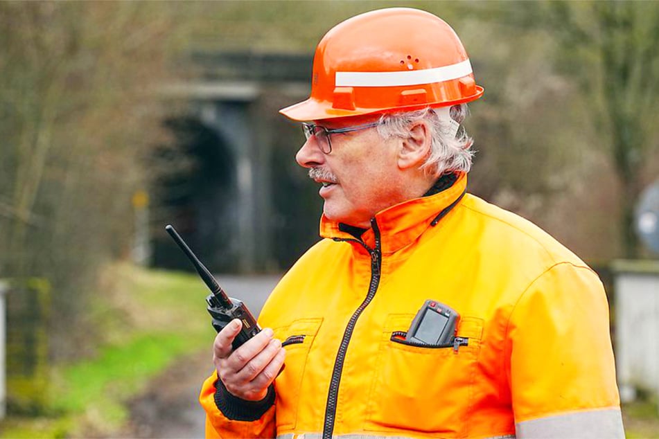 Auch bei Gleisarbeiten steht die Sicherheit aller Mitarbeitenden an oberster Stelle.