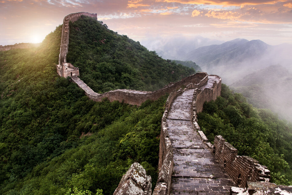 Die Chinesische Mauer ist ein so markantes Bauwerk, dass man sie sogar aus dem Weltall sehen kann.(Symbolbild)