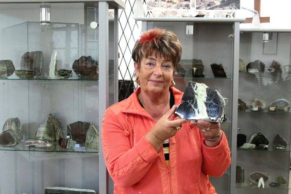 Serpentin ist ein Gestein, das rund um Zöblitz vorkommt. Natürlich gibt es dort auch ein Museum dazu.