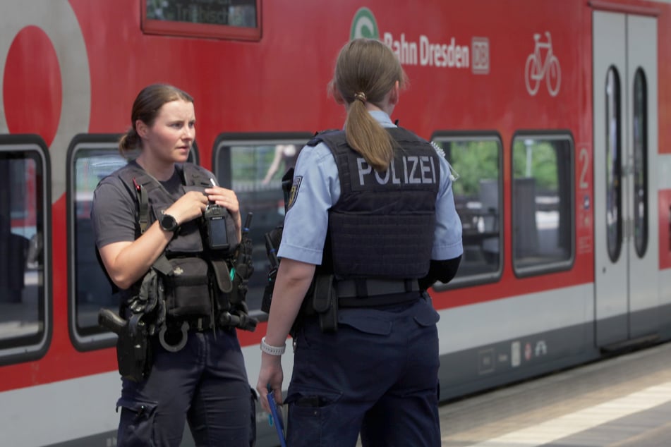 Fahrgast macht beunruhigende Entdeckung in Dresdner S-Bahn: Polizei veranlasst Evakuierung!