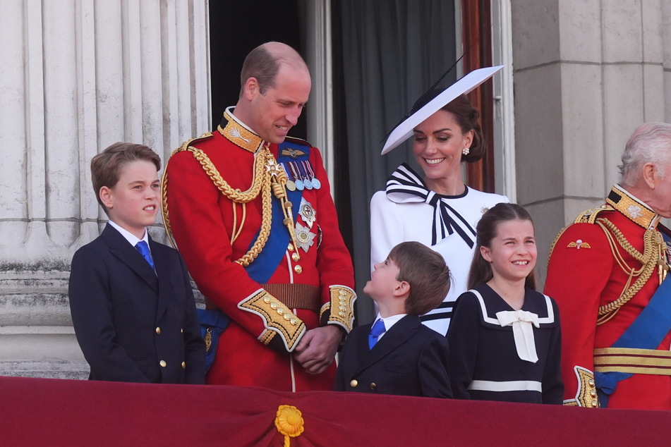 Aktuell sind die britischen Royals im Sommerurlaub. Doch für alle kommenden Termine suchen Prinz William und Prinzessin Kate einen Assistenten.