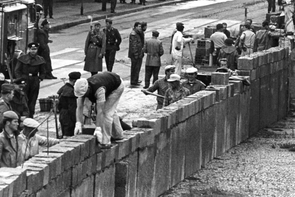 Der Bau der Berliner Mauer besiegelte im August 1961 die deutsch-deutsche Teilung.